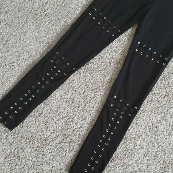 😻😻 S/M HIGH QUALITY OPEN LACED LEGGINGS - Picture 6 of 7